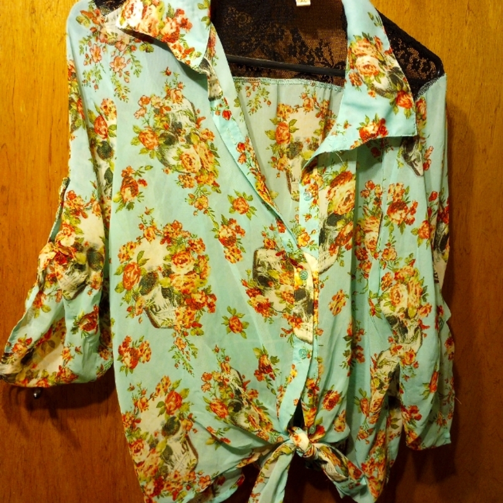 Floral skull print Button-Up Women's Top